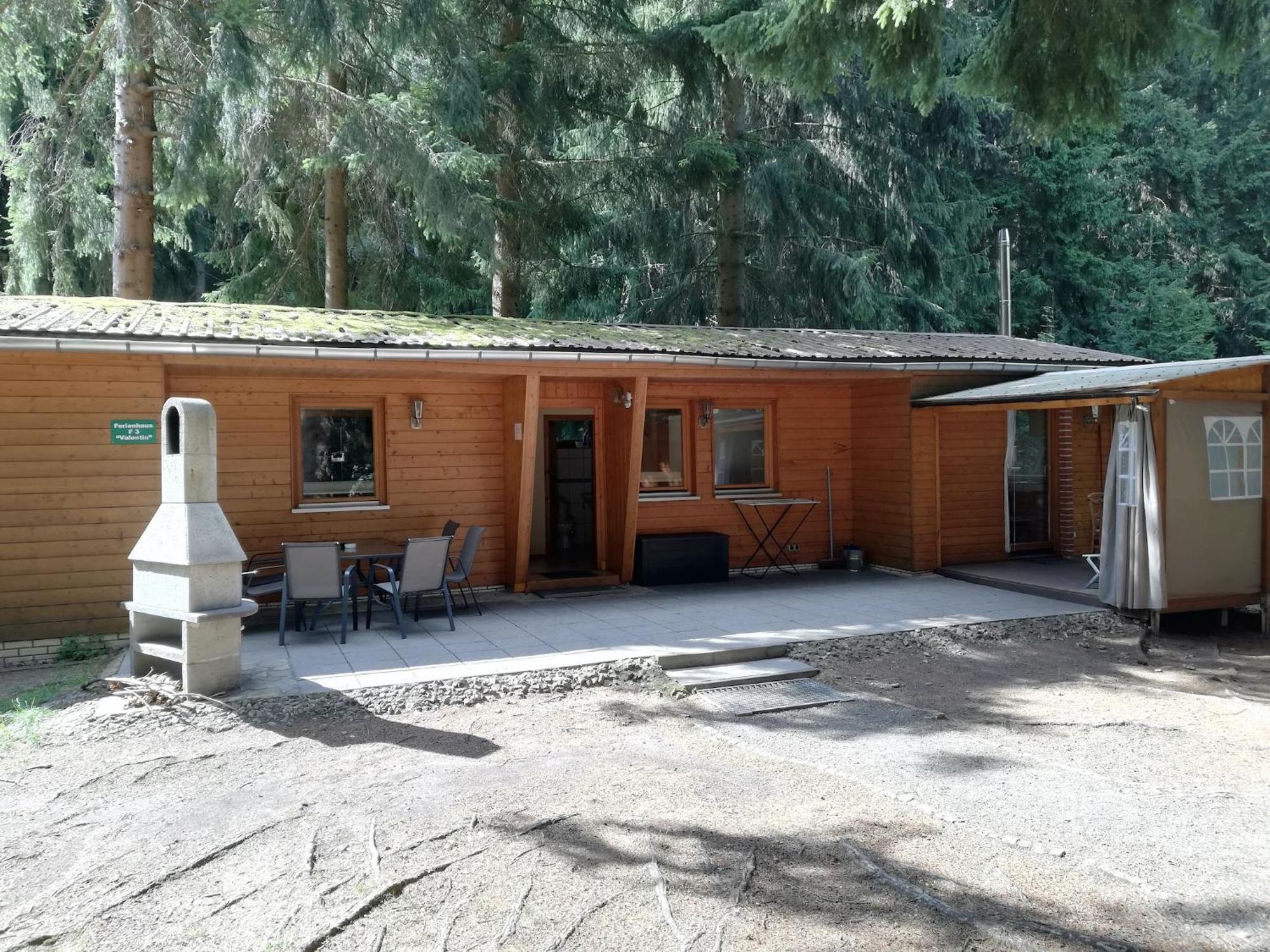 Cosy Apartment With Covered Porch Finsterbergen ภายนอก รูปภาพ